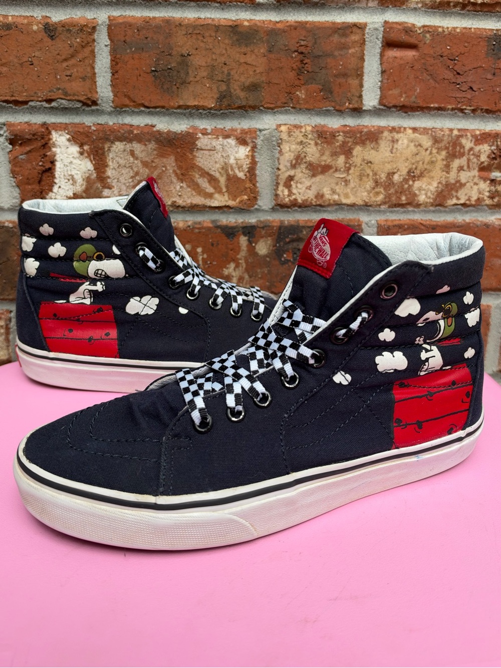 Vans Peanuts Snoopy Sk8-Hi Reissue Black High Top Sneakers Women’s 8.5
